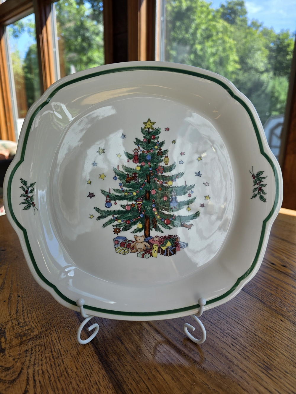 Nikko Ceramics White Serving Platter w Green Trim and Festive Christmas Tree 10"